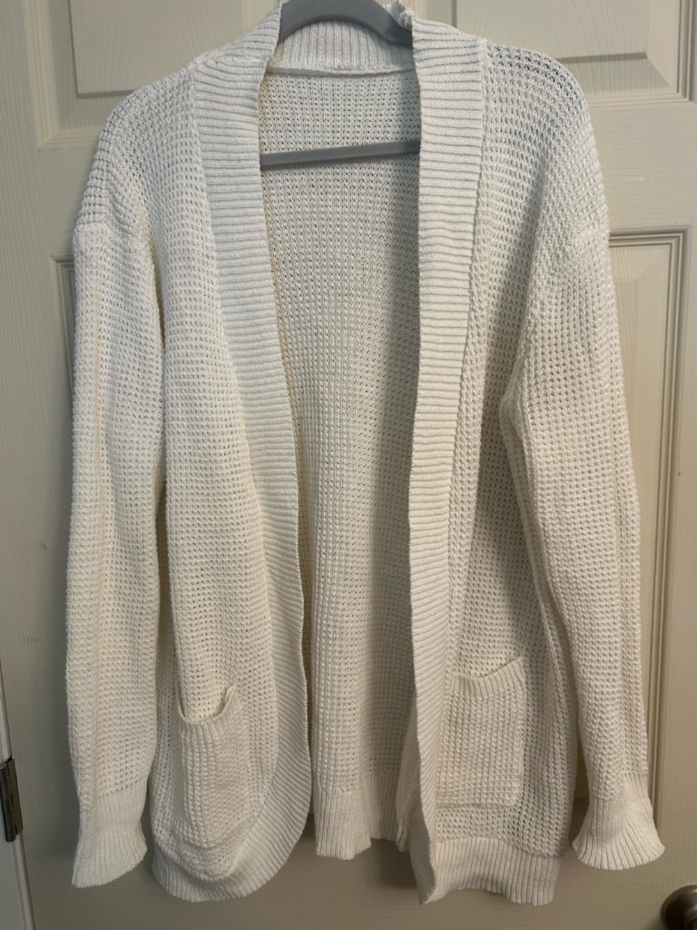 Classic Open-Front Women’s Cardigan Sweater in Winter white